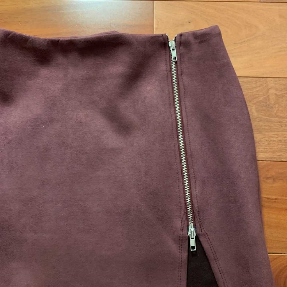 LF mini skirt - Picture 2 of 5